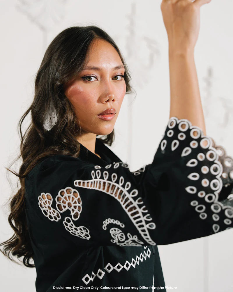 Monochrome '25 - Chevré White