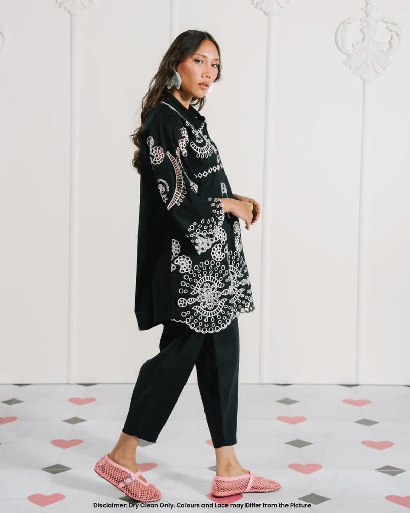 Monochrome '25 - Chevré White